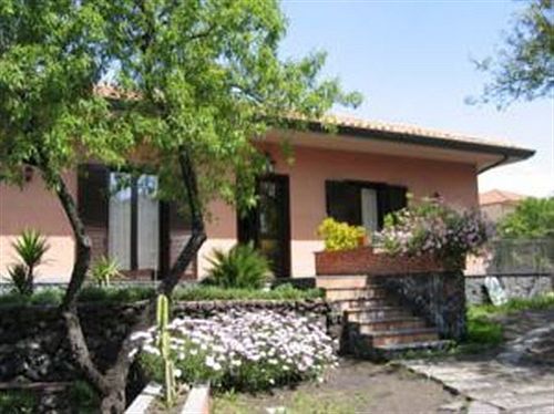 Sotto Il Vulcano Bed and breakfast 2*